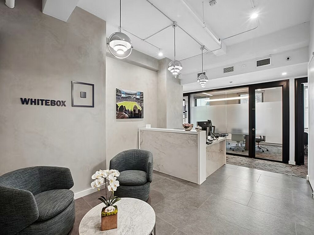 Madison Avenue Plug-and-play Tower-floor
